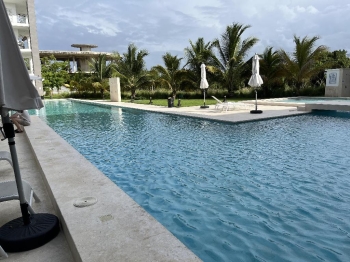 Oportuniad de apartamento en punta cana frente al hard rock hotel