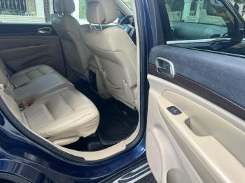 Jeep grand cherokee laredo   2014  v6  4x4 en puerto plata