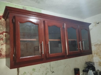 Gabinete de cocina con cristal