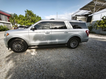 Ford expedition max 2018 optimas condiciones inf whatsapp 829-267-4915