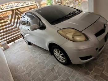 Toyota vitz 2009