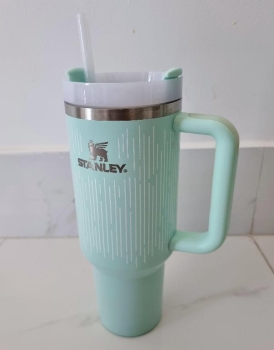 Termo stanley quencher h2.0 - 40 oz / 1.18 l