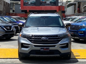 Ford explorer xlt panorámica 2022