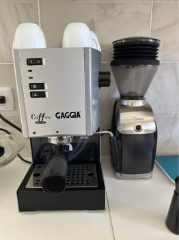 Gaggia clasic pro deluxe - maquina de café expreso de nivel profesiona