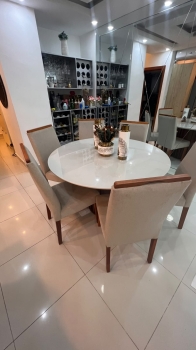 Juego de comedor con sillas