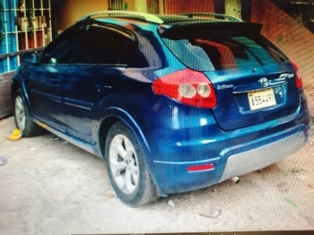 Se vende carro brilliance modelo frv cross aÑo 2011