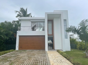 Vendo hermosa villa en playa nueva romana