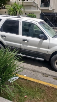 Jepeta ford escape