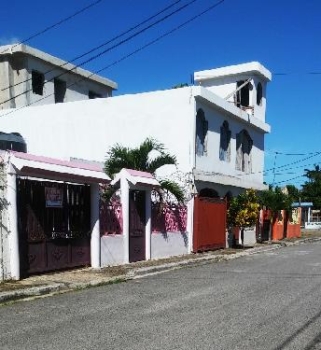Linda casita fresca y bonita en urb. pradera del este zona oriental!!