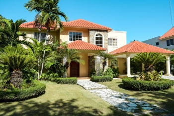 Villa en venta en juan dolio.