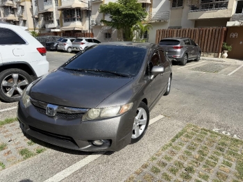 Honda civic 2010 lx’