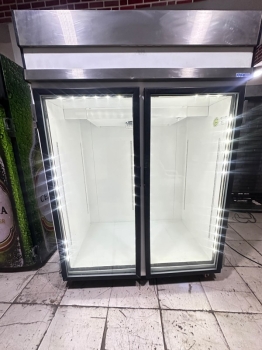 Frezer exhibidor conservador de 50 pies cubicos con envio y garantia.