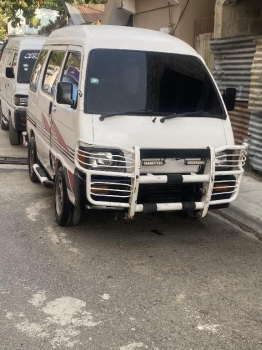 Daihatsu hijet s82 1997 automática gasolina negociable