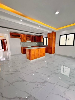 Casa en venta en la autopista de san isidro santo domingo este