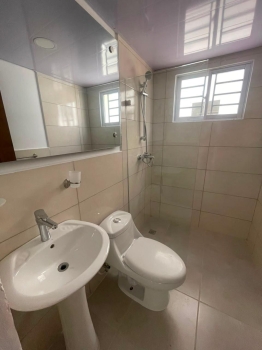 Apartamento de 3 habitaciones en renta en la av. jacobo