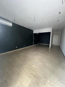Local comercial en venta   bella vista center santo domingo distrito n