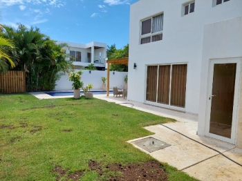 Villa de 4 habitaciones en venta en juan dolió.
