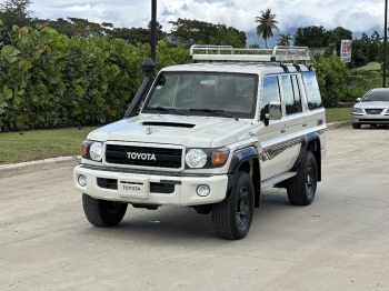 Toyota landcruiser 2022 70 aniversario