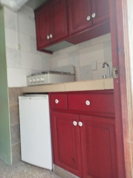 Aparta estudio amueblado 1er nivel
