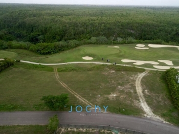 Jochy real estate vende solares en la estancia golf resort r.d
