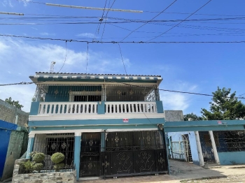 Casa con cintillo campo lindo la caleta próxima av ecológica
