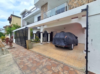 Casa en alquiler amueblada en san isidro brisa oriental cerca de la ec
