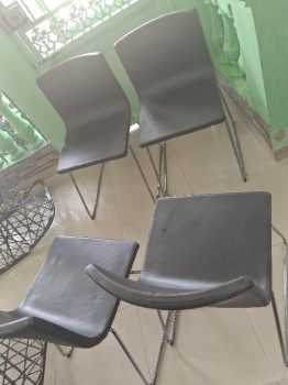 4 sillas de espera en piel