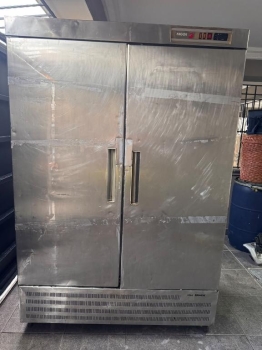Nevera industrial / freezer comercial de 2 puertas en acero inoxidable