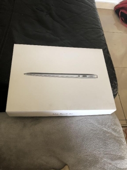 Vendó apple mac book air 13” i5 4r 2017 es para piezas dejo de prender