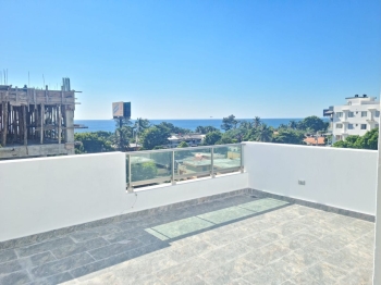 Apto con terraza en el cacique