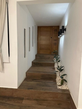 Amplia casa moderna con guesthouse