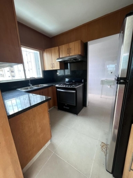 Apartamento con linea blanca en evaristo morales