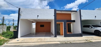 Casa en venta en la av ecológica  precio de oportunidad