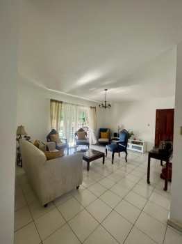 Disponible 4to piso en las acacias
