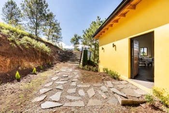 Hermosa villa en venta  caÑada seca constanza la vega republica domini