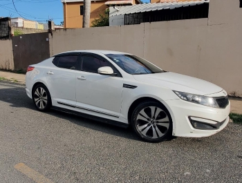 Kia k5 color blanco original