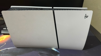 Playstation 5 slim 1tb  2 controles