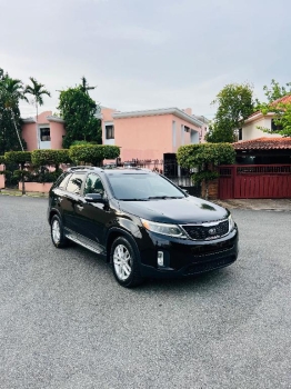 Kia sorento  modelo lx 4 cilindros año 2014