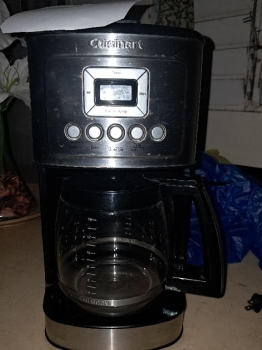 Cafetera elÉctrica marca cuisinart. buenas condiciones