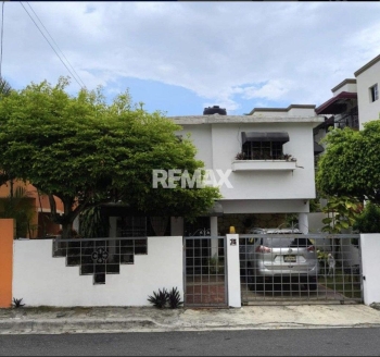 Casa en venta en reparto los 3 ojos santo domingo este
