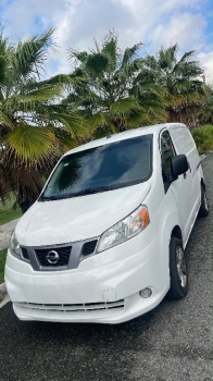 Furgoneta nissan nv 200 año 2020