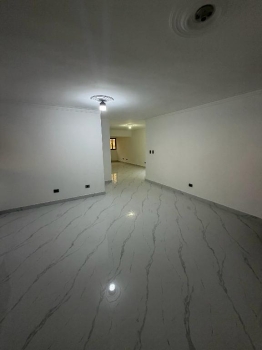 Rento apartamento en zona universitaria – excelente ubicación