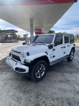 Jeep wrangler sahara 2018 en peravia