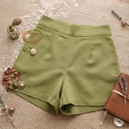 Short de tela disponible en oferta