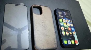 Iphone 12 mini 64gb factory clean