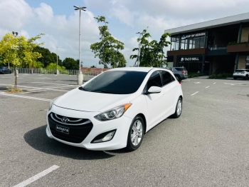 Hyundai elantra hatchback 2013