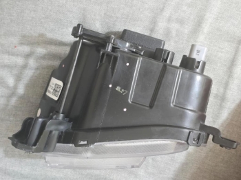 Faro neblinero led derecho kia sorento 2021 - 2024 original oem  códig