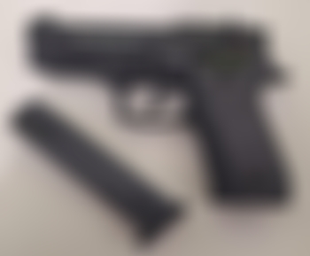 Pistola de fogueo compacta automática