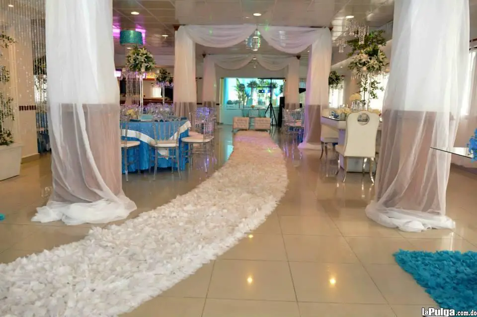 Salón de Eventos y Fiestas. Club en el Ensanche Ozama Zona Oriental Foto 5129246-2.jpg