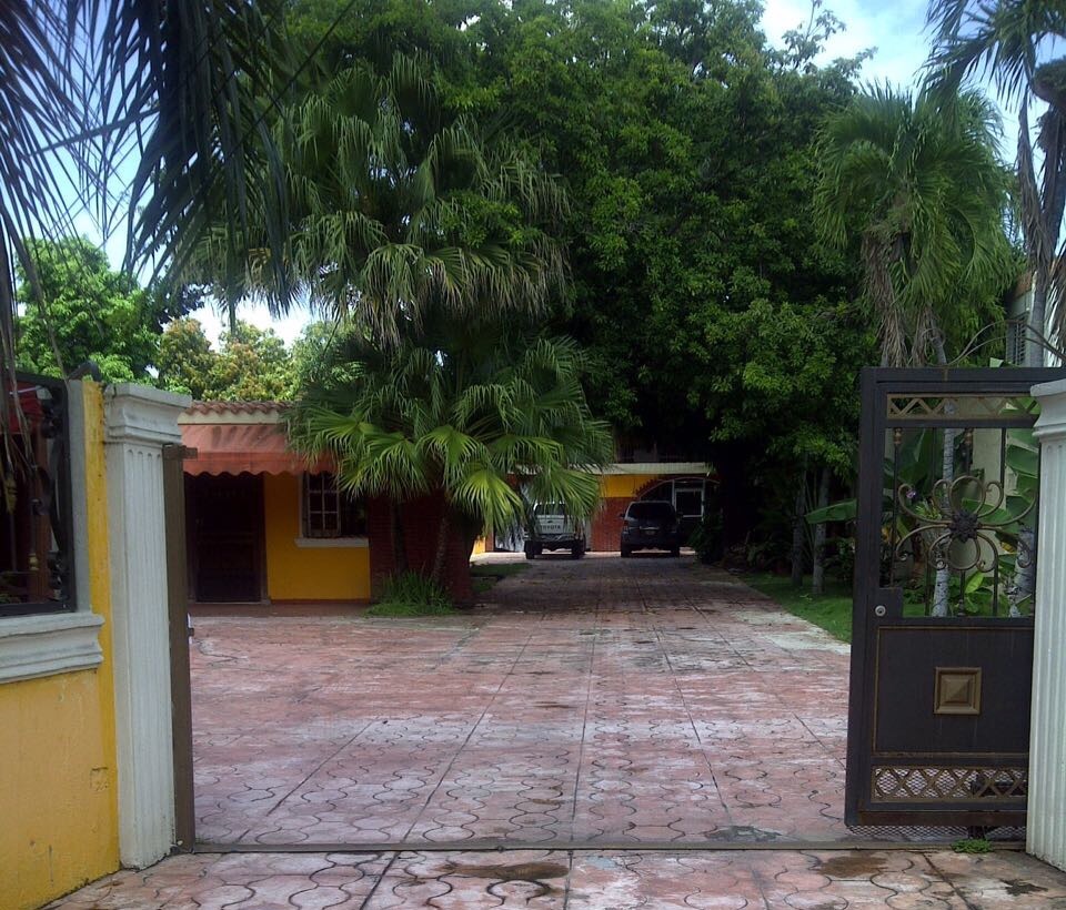 Venta cada con písicina y 4 habs en el millon Santo Domingo Foto 6162490-3.jpg